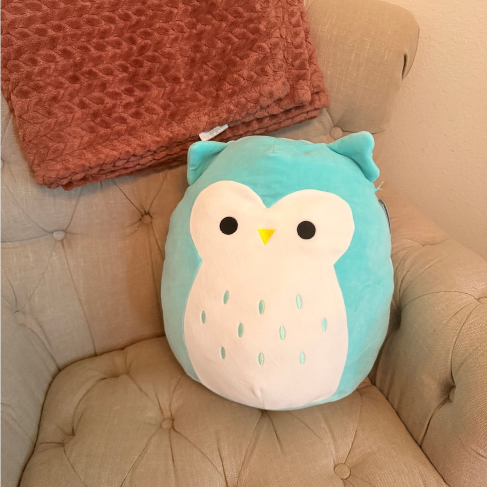 8” Winston Squishmallow